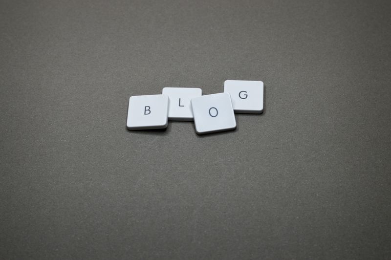 Strona internetowa w mniejszym mieście: przewaga, której duzi nie mają